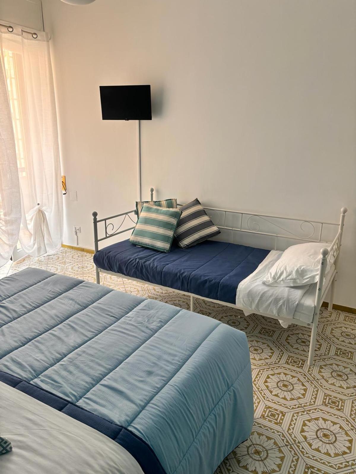 Reginella Guest House Salerno Zewnętrze zdjęcie