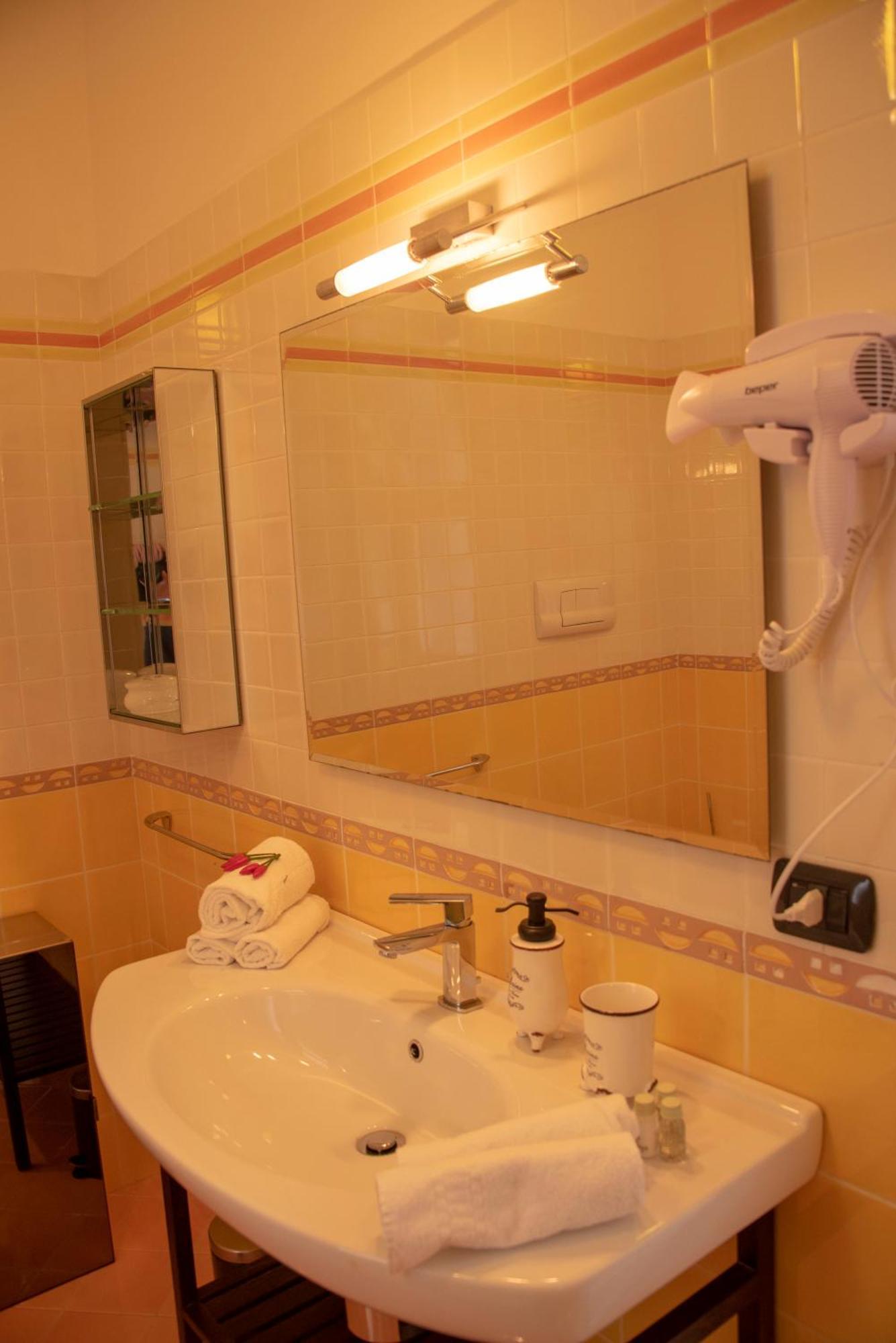 Reginella Guest House Salerno Zewnętrze zdjęcie