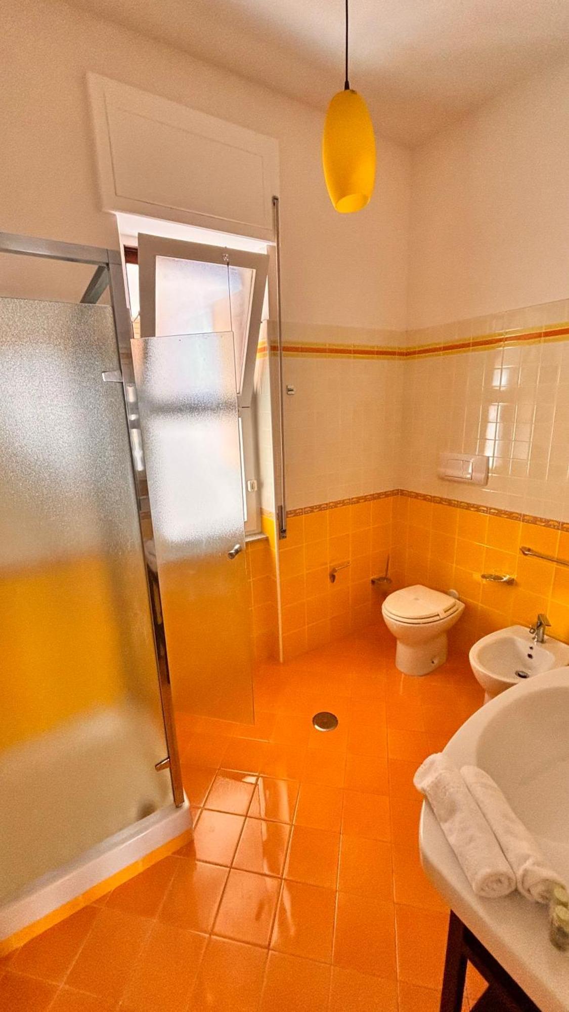 Reginella Guest House Salerno Zewnętrze zdjęcie